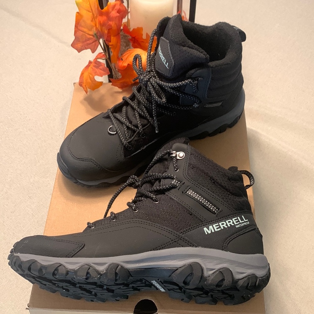 Merrell Woman boots ❄️